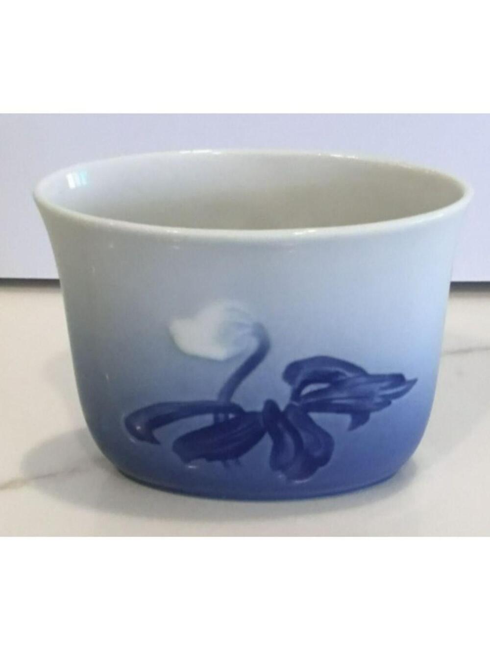 Vintage Bing & Grondahl Christmas Rose Porcelain Small Vase / Cigarette Holder